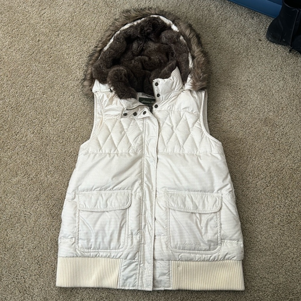 Eddie Bauer White Quilted Vest with Faux Fur Hood